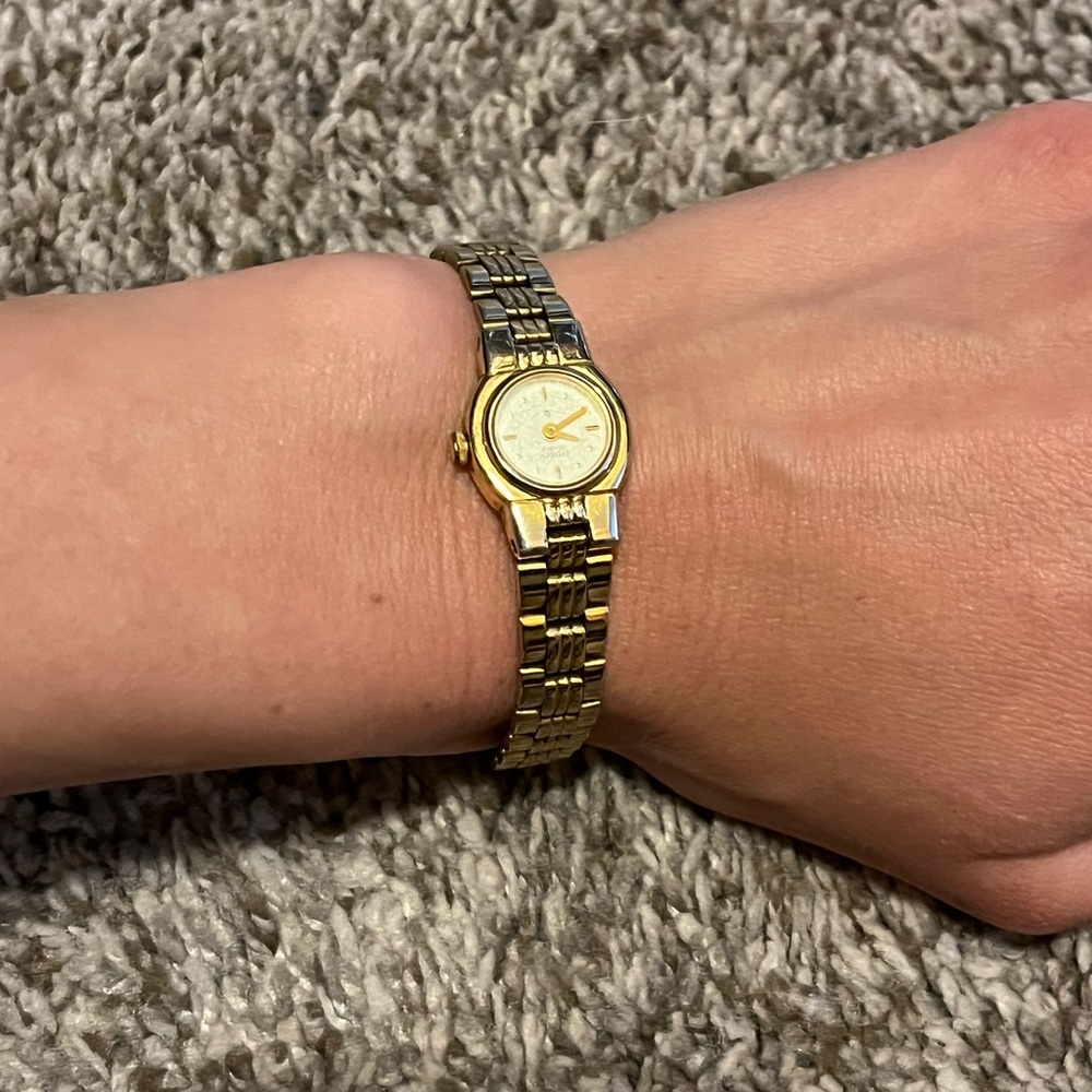 Citizen Watch - Picture 3 of 5
